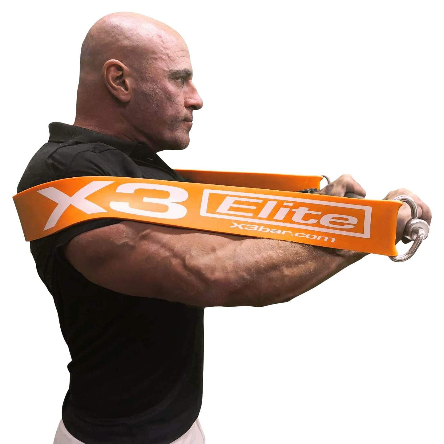 Mand som træner triceps med x3 bar og orange elite elastik